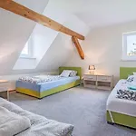 Nyaraló Comfortable House With A Swimming Pool And Sauna Krzemienna