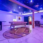 Comfortable House With A Swimming Pool And Sauna Nyaraló *