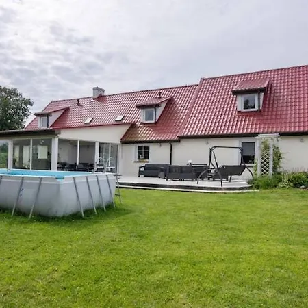 펜션 Comfortable House With A Swimming Pool And Sauna *