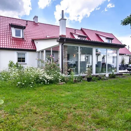 Comfortable House With A Swimming Pool And Sauna 펜션 *