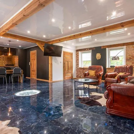 펜션 Comfortable House With A Swimming Pool And Sauna