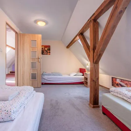 Comfortable House With A Swimming Pool And Sauna 펜션 Krzemienna (West Pomeranian)